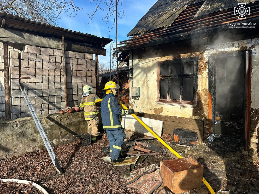 У Надвірній виявили тіло чоловіка на пожежі (ФОТОФАКТ)