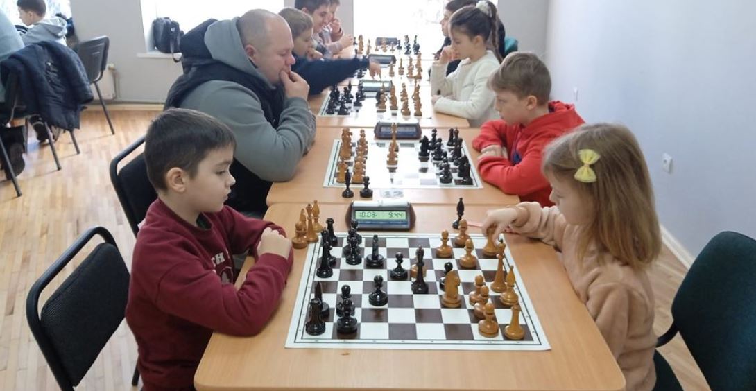 28 шахістів змагалися у Долині в турнірі пам’яті Мазуркевича (ФОТО)