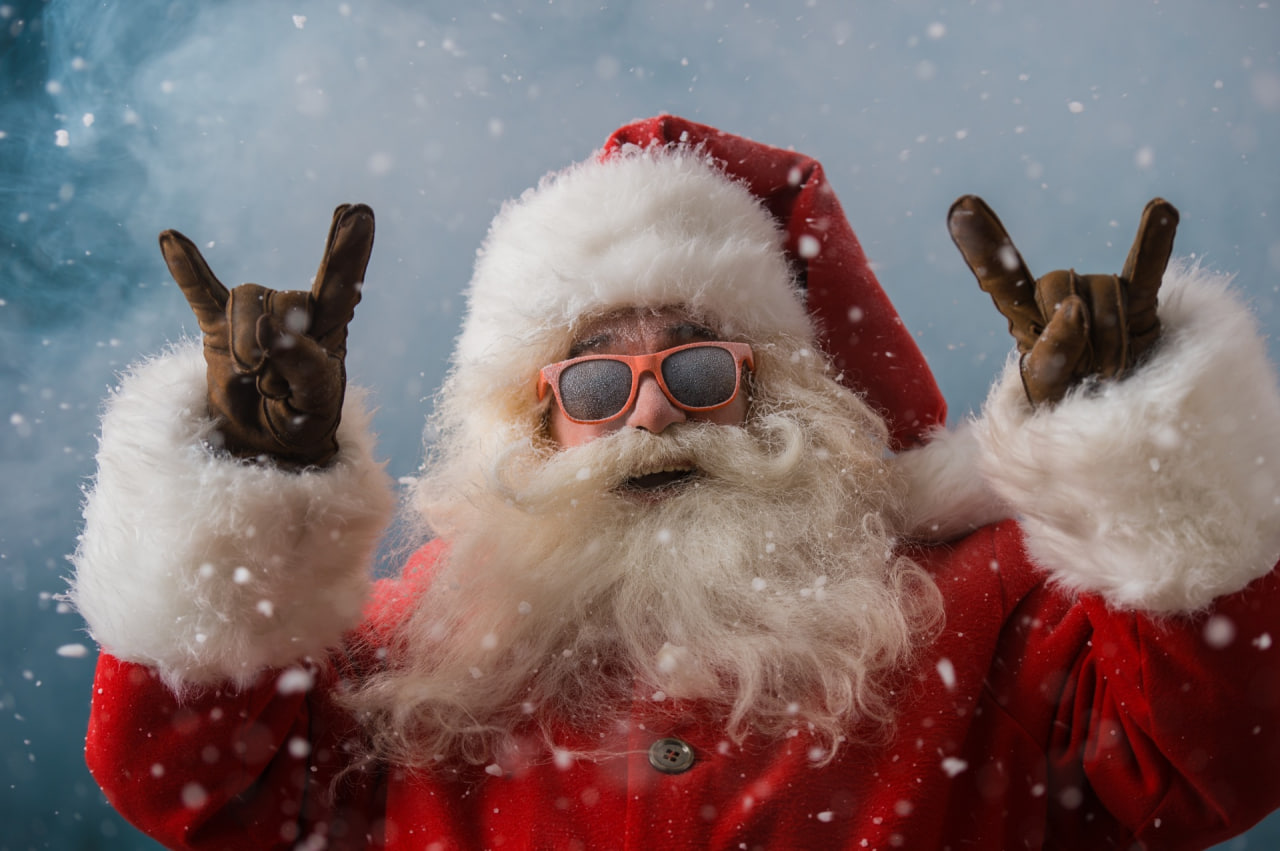 У Німеччині нетверезий Санта врізався на автівці в будинок, поки розвозив подарунки