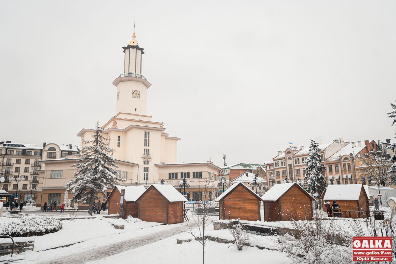 Сніг, ожеледиця та -17 °C: на Прикарпатті очікується значне погіршення погоди