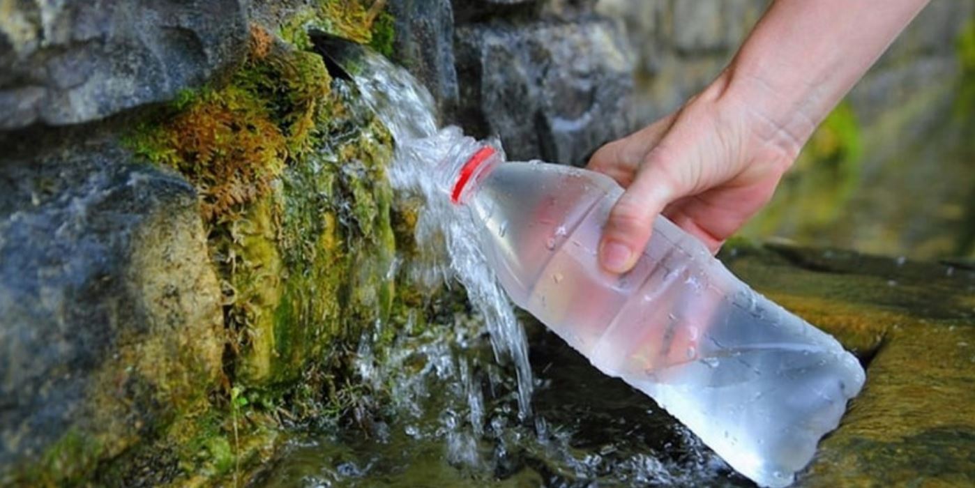 На Калущині дослідили, що джерельна вода у Підгірках не придатна для споживання