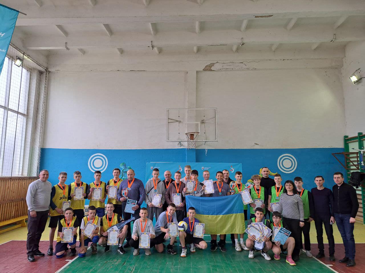 У Надвірній пройшов другий етап змагань з волейболу серед юнаків (ФОТО)