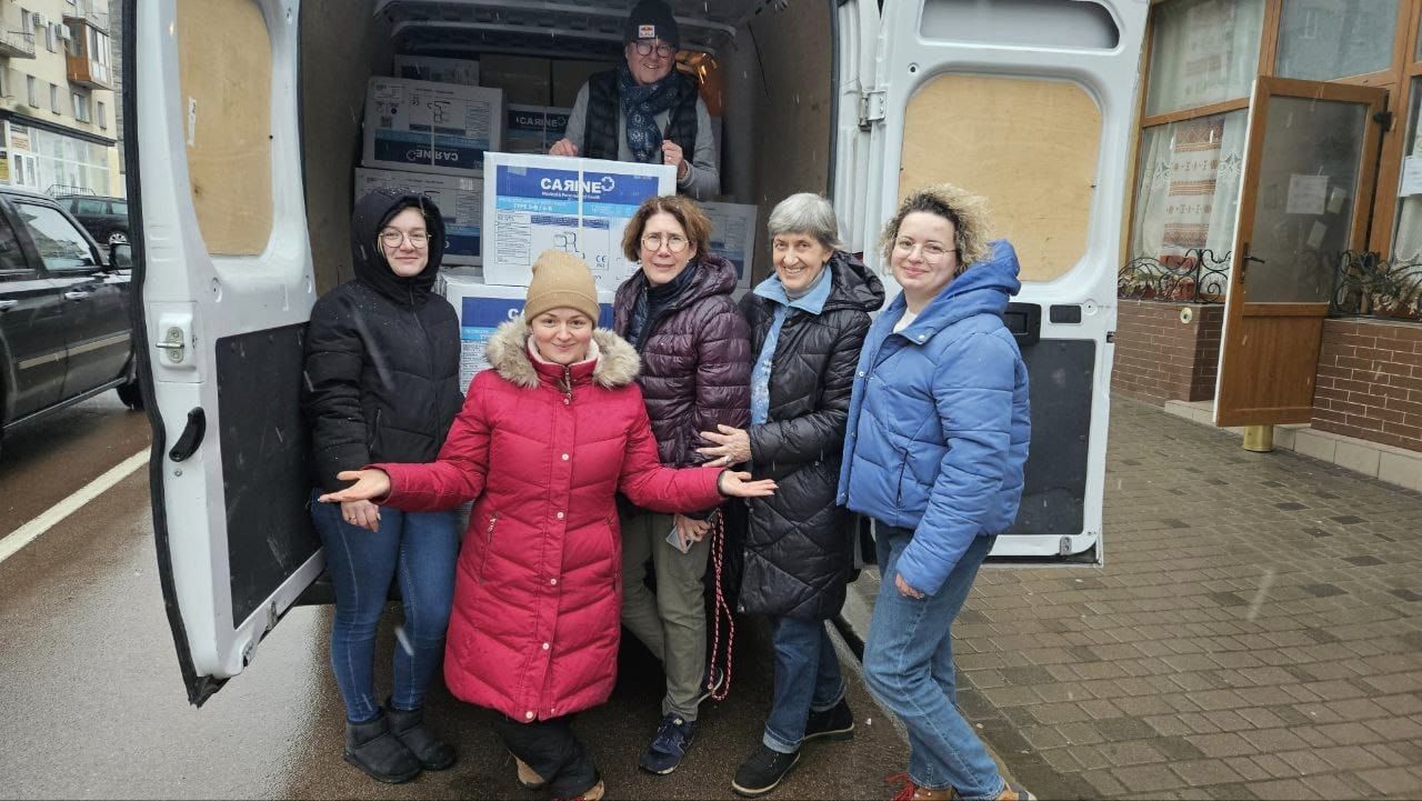 Польські благодійники привезли в Калуш гуманітарну допомогу (ФОТО)