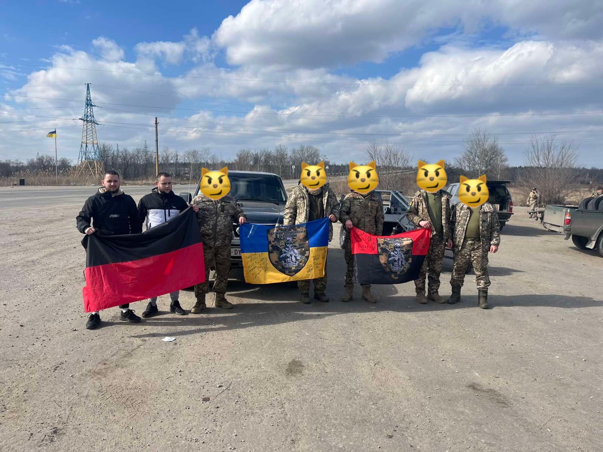 Благодійники з Бельгії передали автівку для прикарпатських захисників (ФОТО)