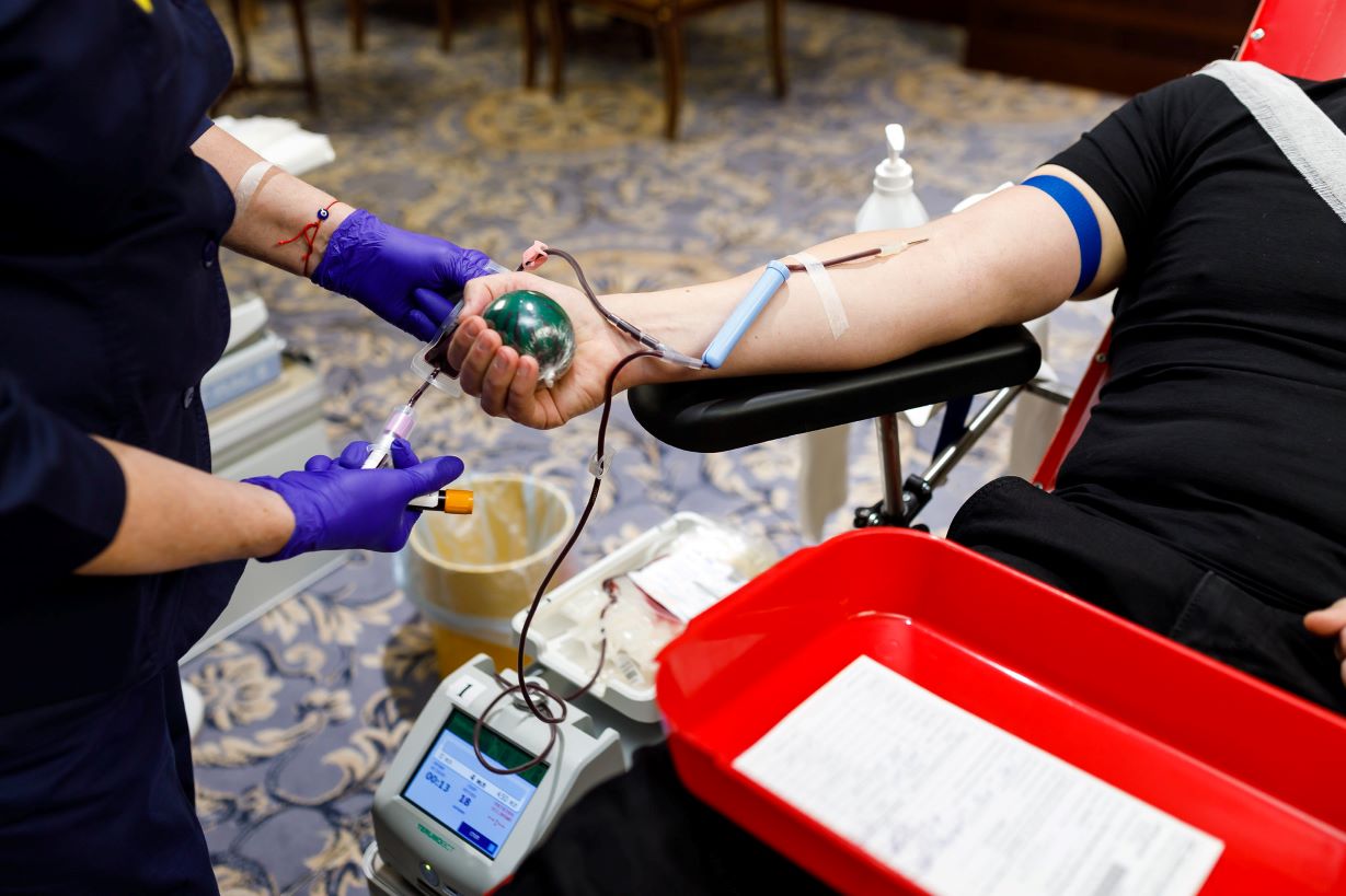 В Івано-Франківську є потреба у донорах крові з негативним резусом