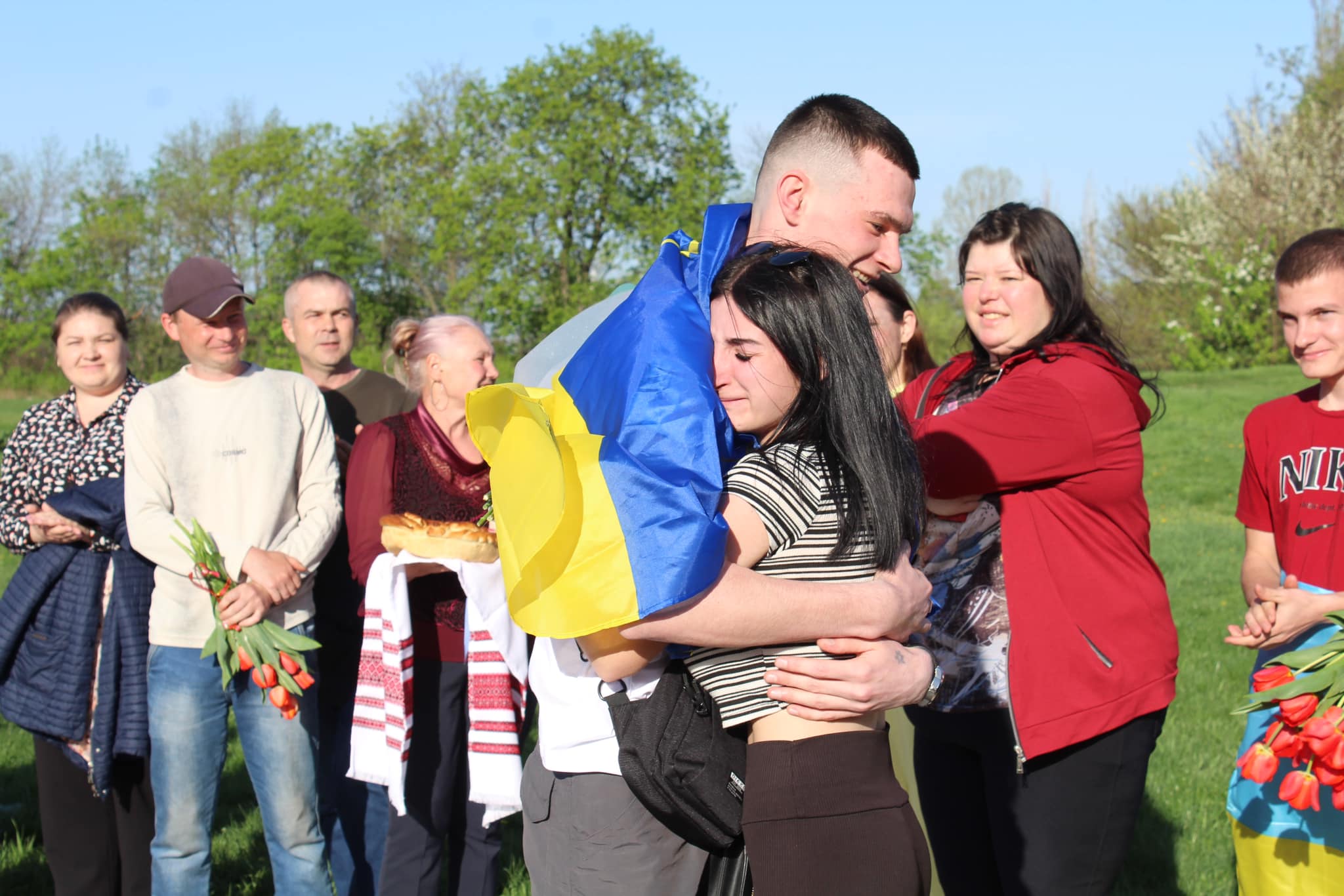 Максим Баришник, який майже два роки був у російському полоні, повернувся додому (ФОТО)