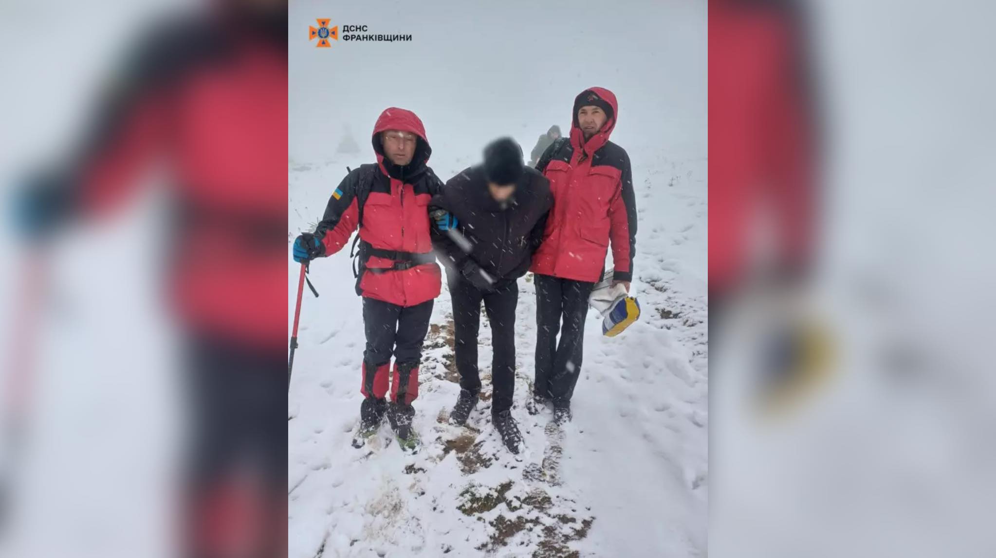 У горах на Надвірнянщині врятували чоловіка з переохолодженням (ФОТО)