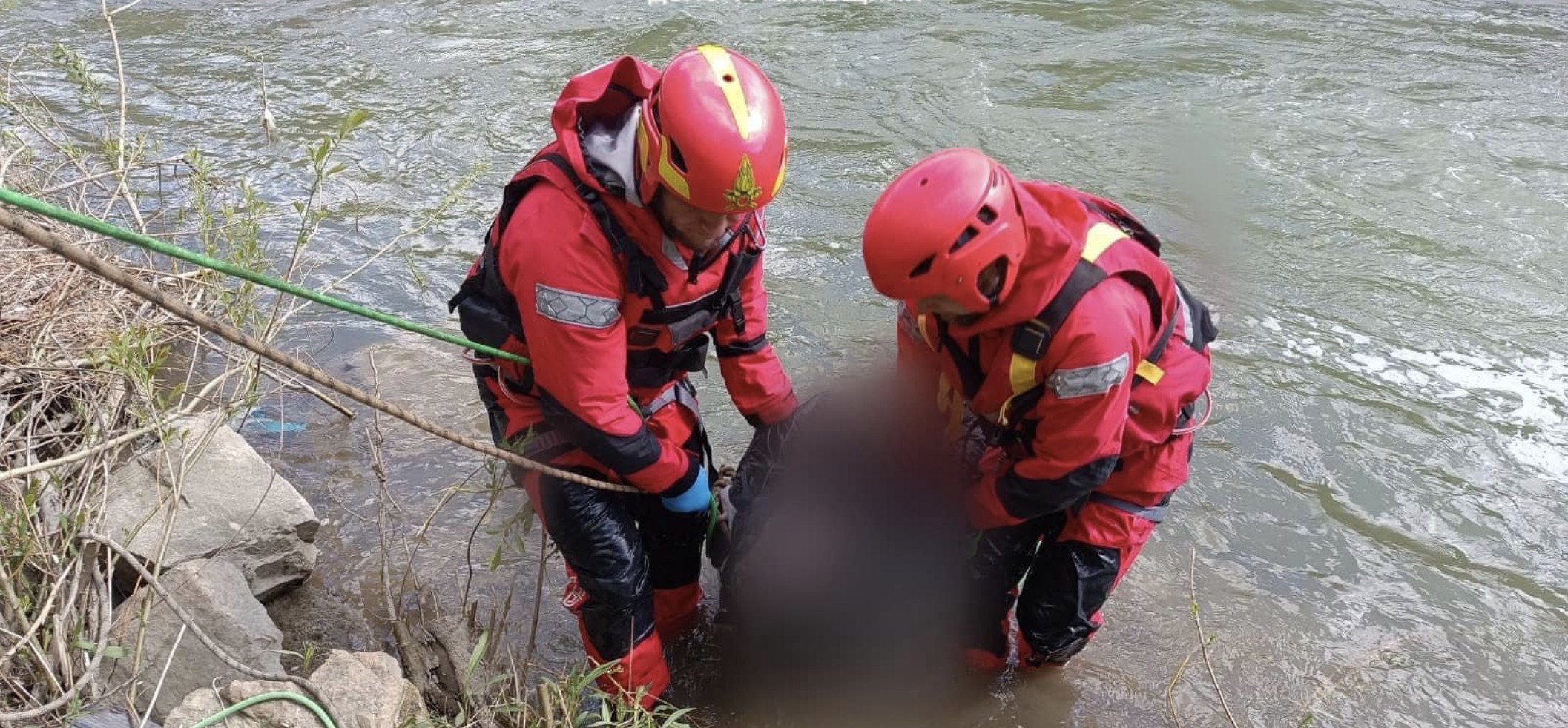 Вранці у калуській річці знайшли тіло чоловіка