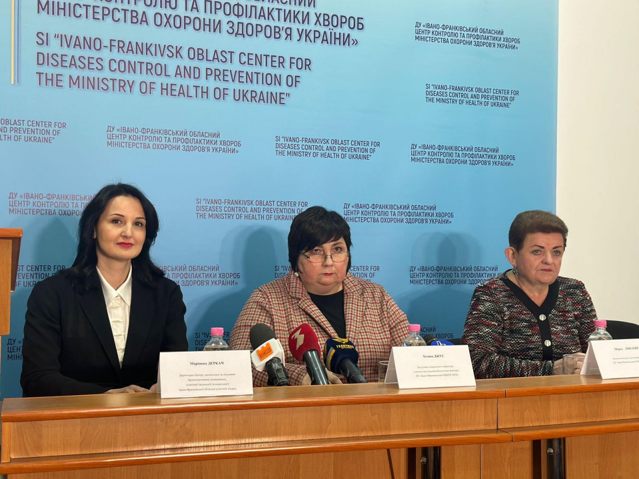 Показники на рівні України: фахівці розповіли про стан вакцинації дітей і дорослих на Прикарпатті (СТАТИСТИКА)