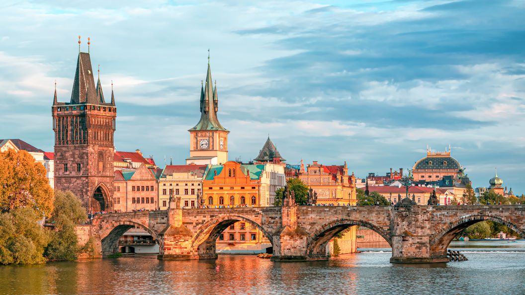 Пішохідна екскурсія Прагою: маршрути та визначні пам’ятки