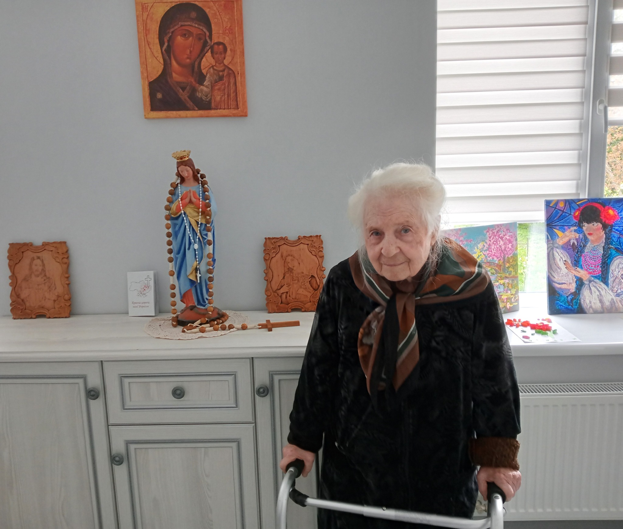 “Починаю забувати, що таке здригатися від обстрілів”, – історія 83-річної херсонки, яка знайшла прихисток у Франківську (ФОТО)