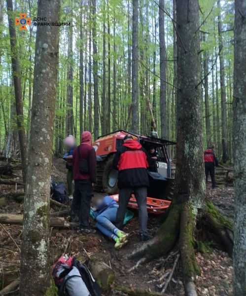 23-річний волинянин травмувався в горах: допомогли рятувальники (ФОТО)