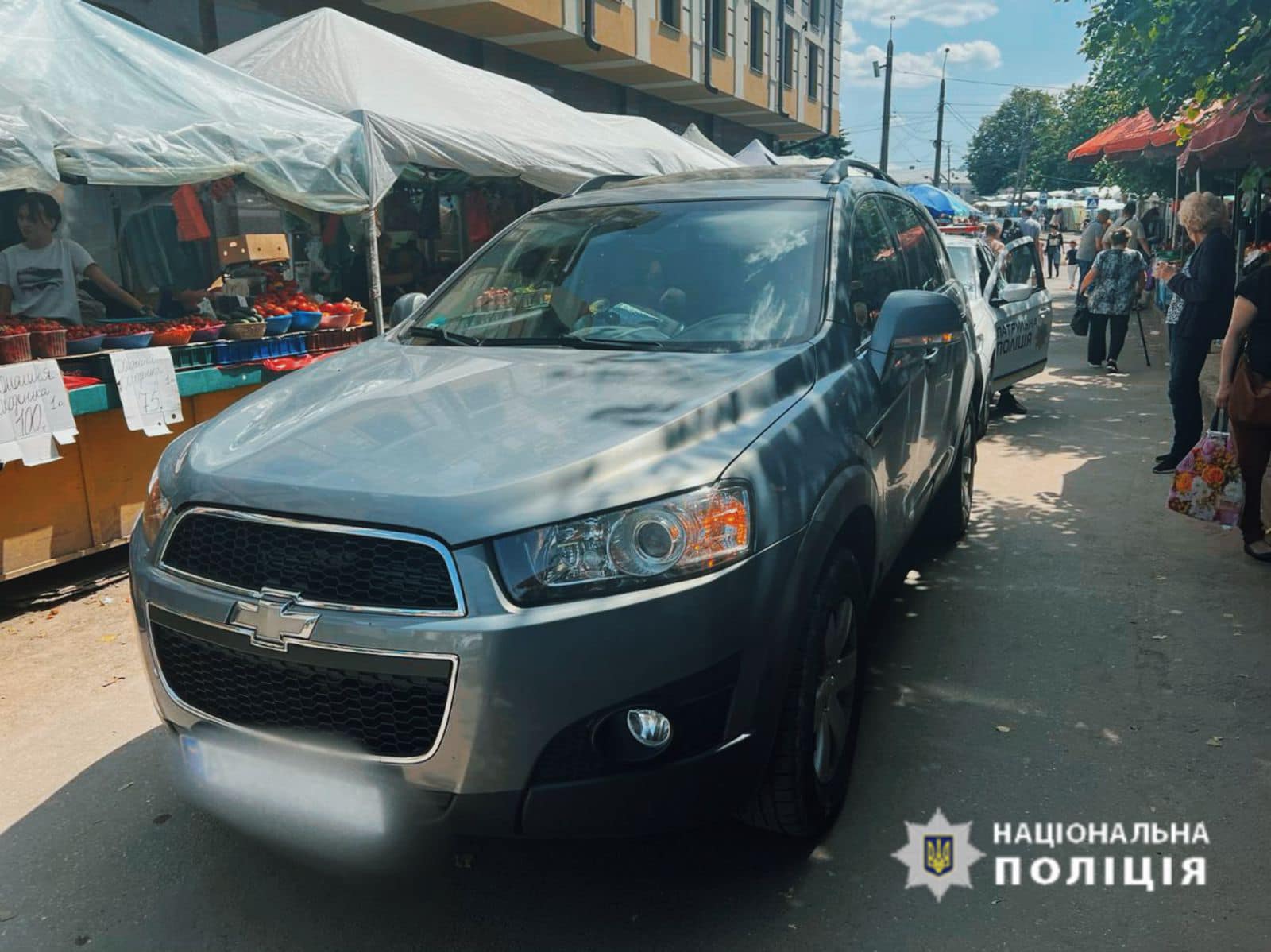На центральному ринку водійка Chevrolet збила пішохідку (ФОТО)