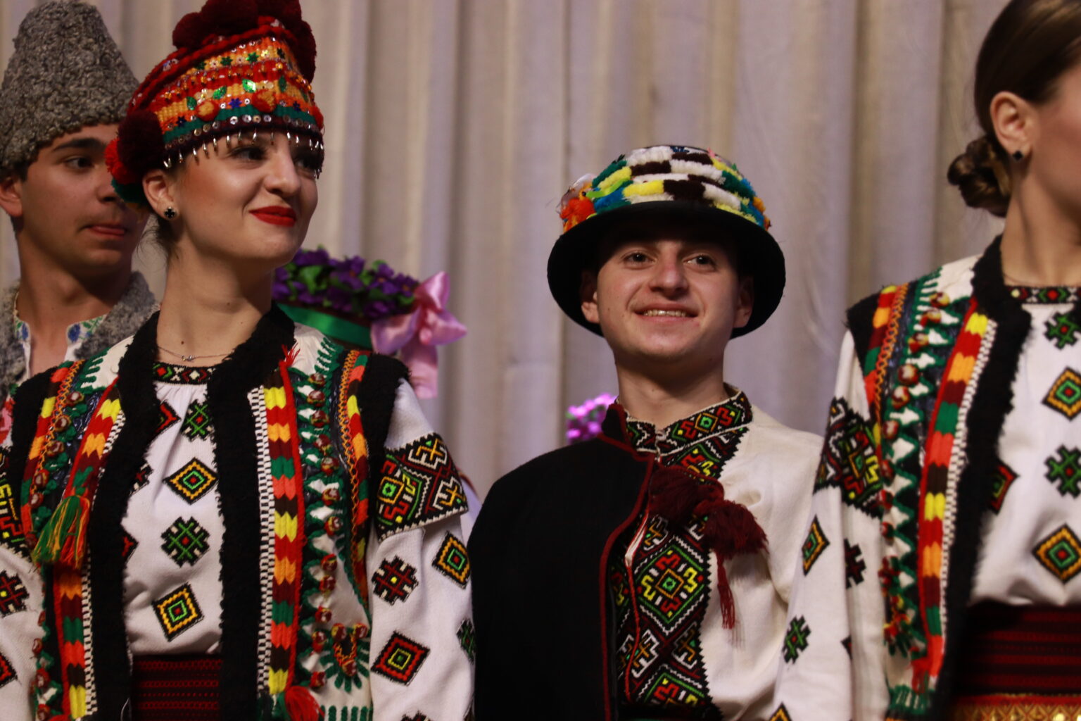 Студенти ПНУ на благодійному концерті зібрали 18 тисяч гривень для військових (ФОТО)