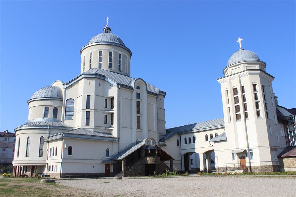 Великдень в Івано-Франківську: де і коли відбуватимуться богослужіння