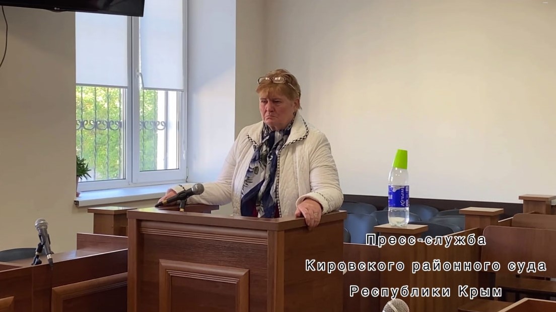 Уродженку Коломийщини засудили в окупованому Криму за публікацію тризуба (ВІДЕО)