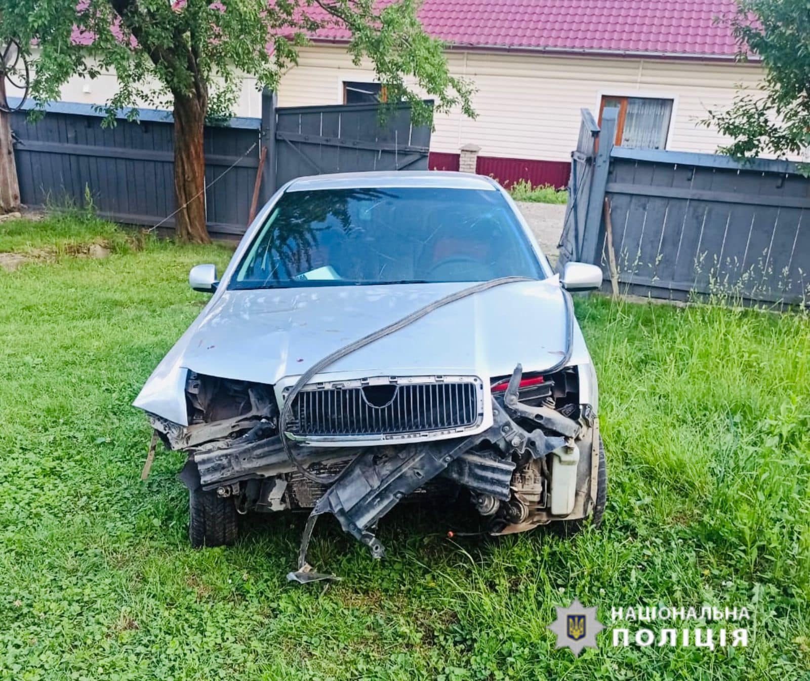 Взяв авто родичів: на Прикарпатті четверо неповнолітніх потрапили у ДТП (ФОТО)