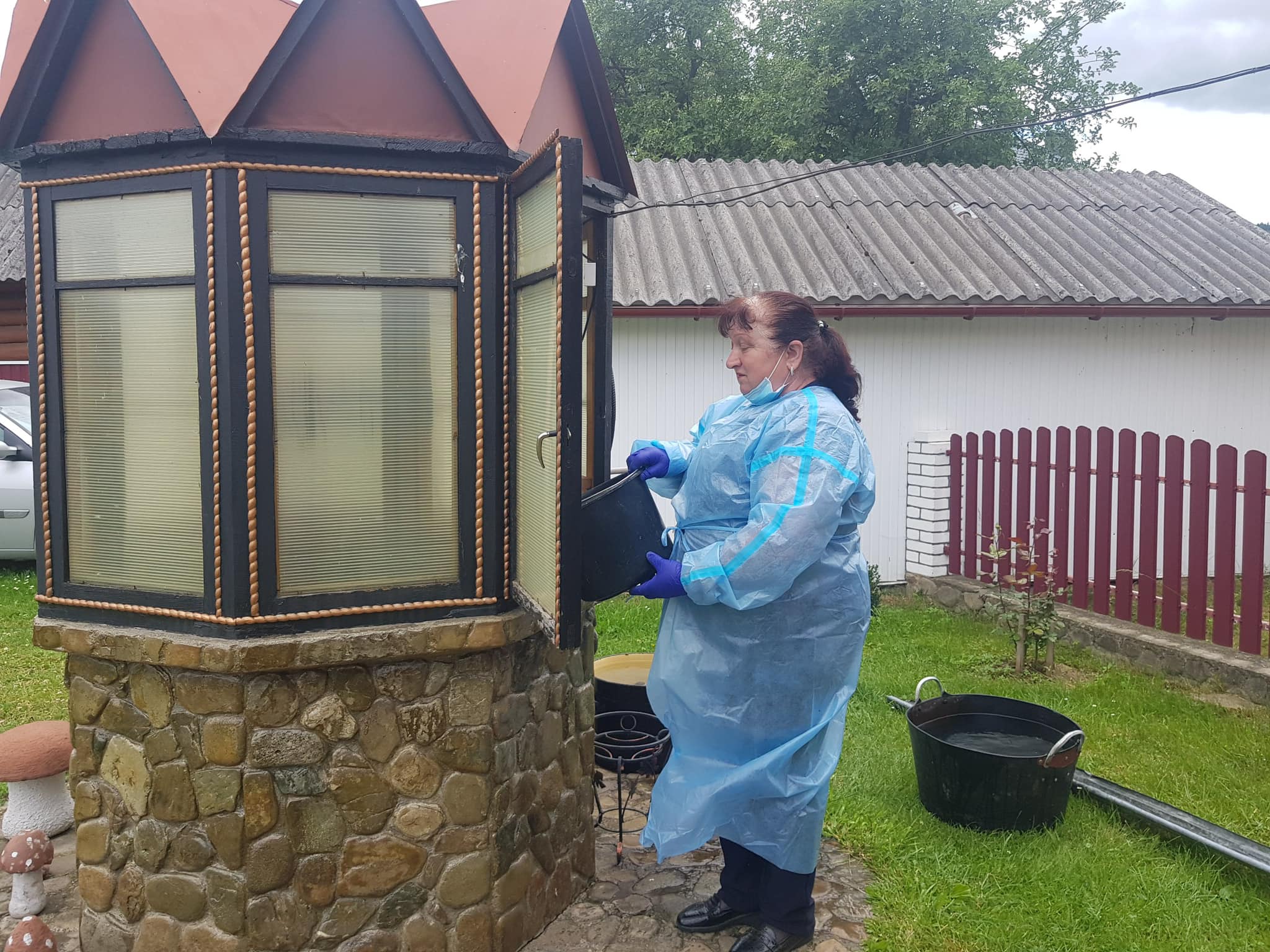 Експерти продовжують дезінфікувати криниці в селі Пороги від гепатиту A, – Савчук