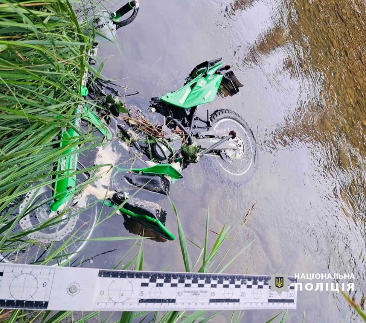 В автопригодах на Франківщині загинули мотоцикліст та водій позашляховика (ФОТО)