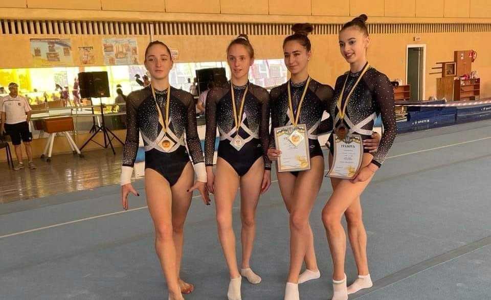 Прикарпатські гімнастки вибороли “срібло” на кубку України (ФОТО)