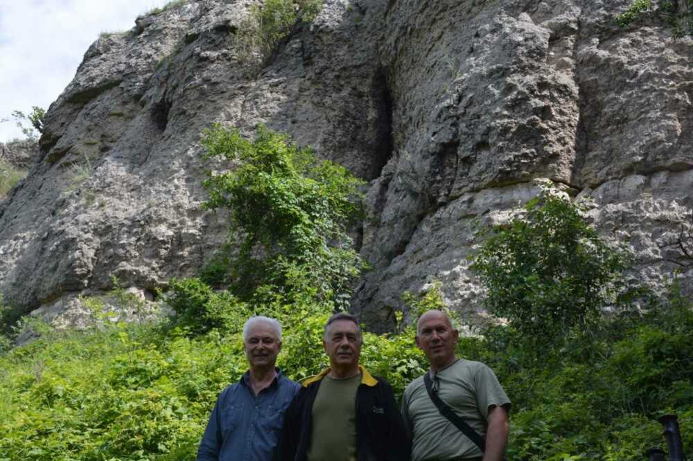 Прикарпатські науковці досліджують скельно-печерний монастир поблизу Галича (ФОТО)