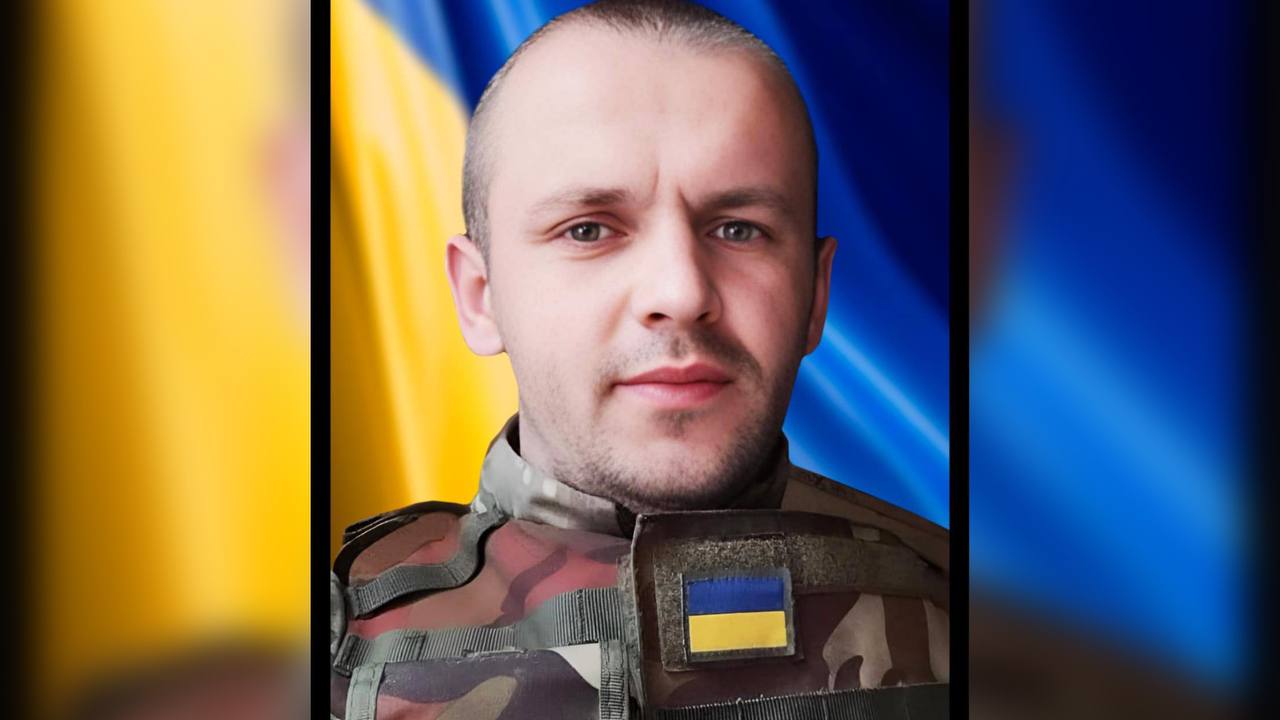 На війні загинув військовослужбовець із Надвірнянщини Олексій Ковалюк