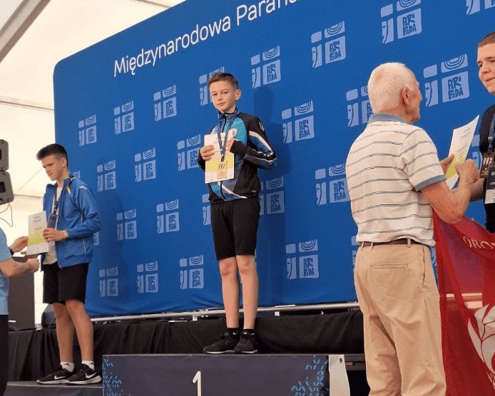 Юний калушанин зайняв перше місце на змаганнях з шахів у Польщі