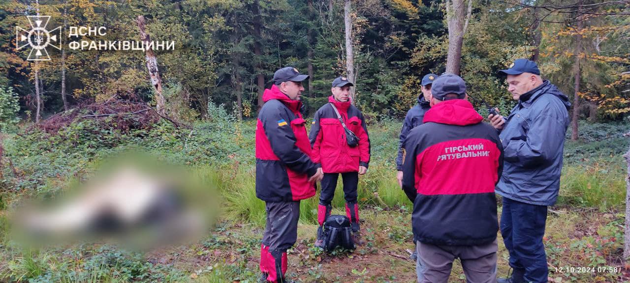 Двох мертвих грибників виявили за день у лісах Прикарпаття