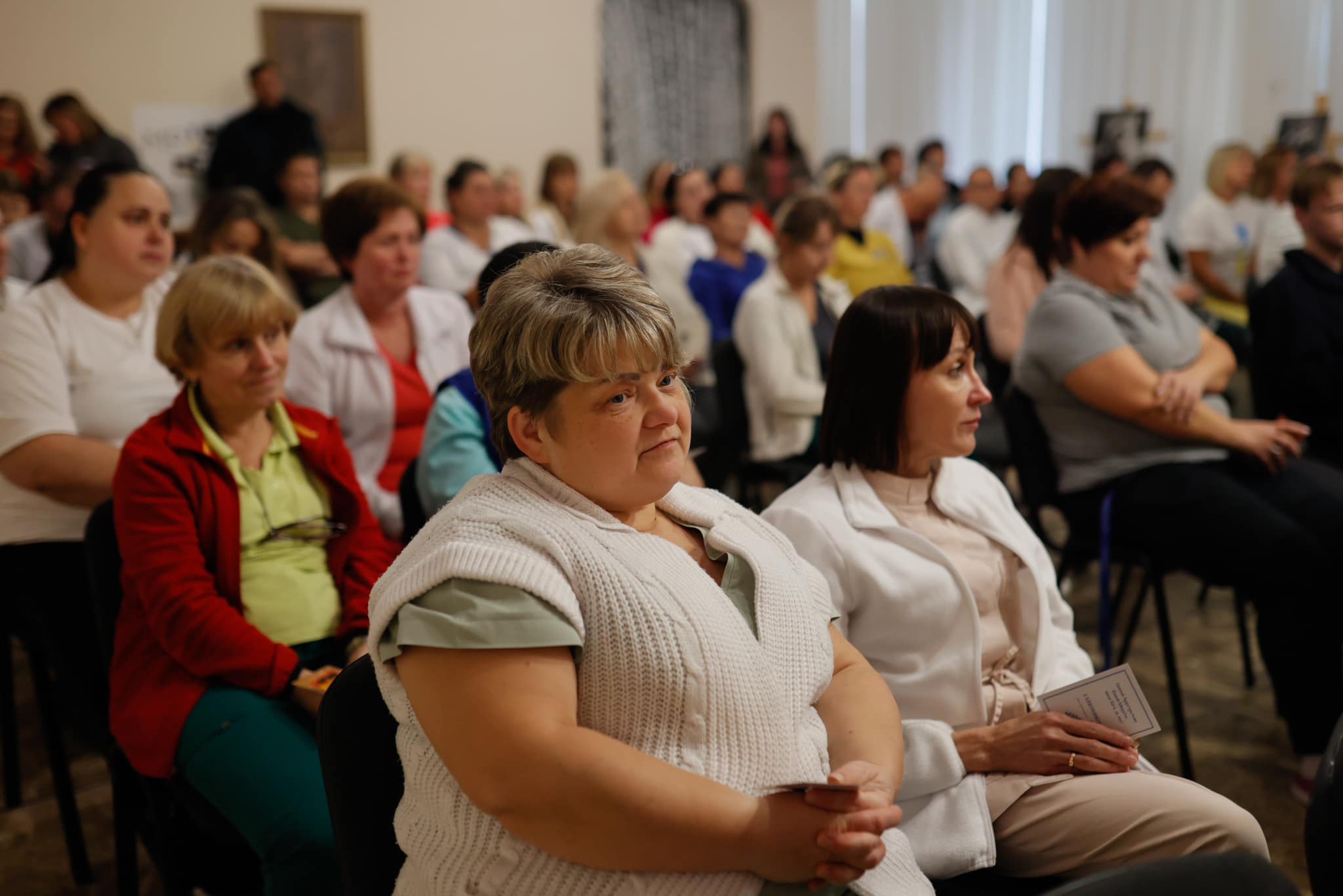 Глава ПЦУ Епіфаній зустрівся з воїнами у франківській лікарні (ФОТО)