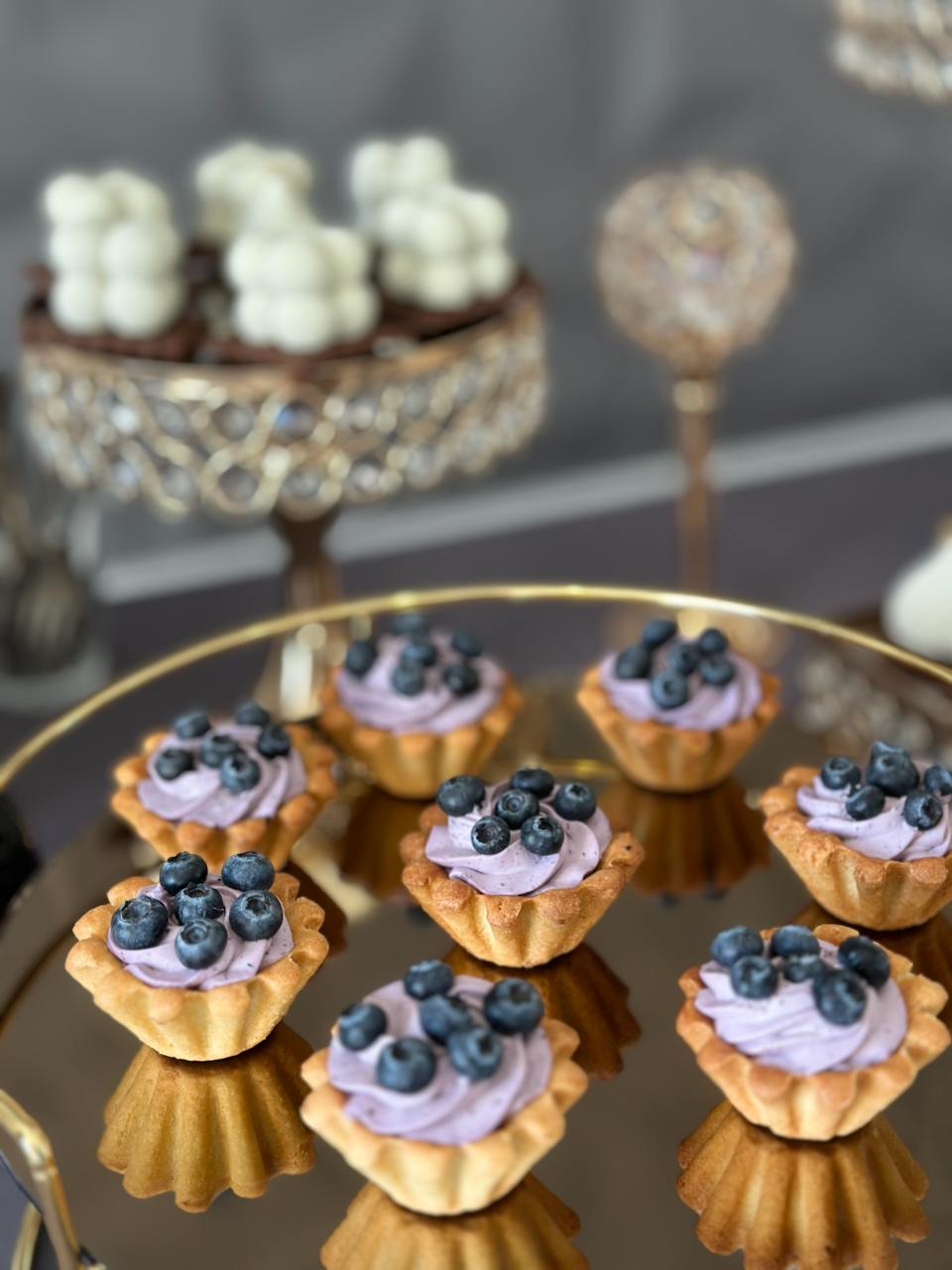 Від “Бабусиного пляцка” до Biscuit Family Cake: історія ребрендингу та солодких інновацій франківської кондитерки Тетяна Мартиненко (ФОТО)