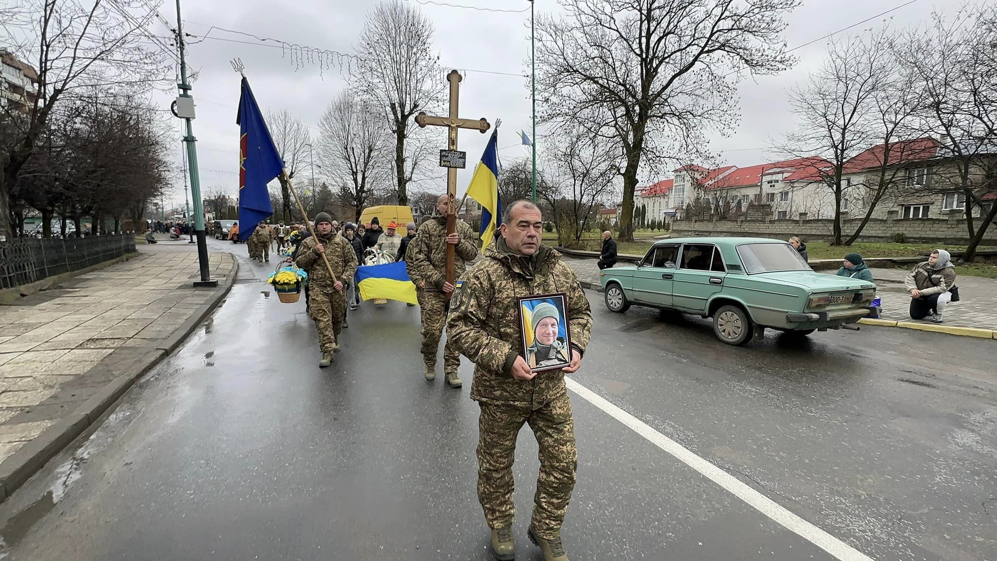 У Надвірній попрощалися зі загиблим воїном Назарієм Тиміцьким (ФОТО)