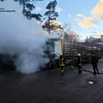 У Болехові горіла вантажівка з деревиною (ФОТО)