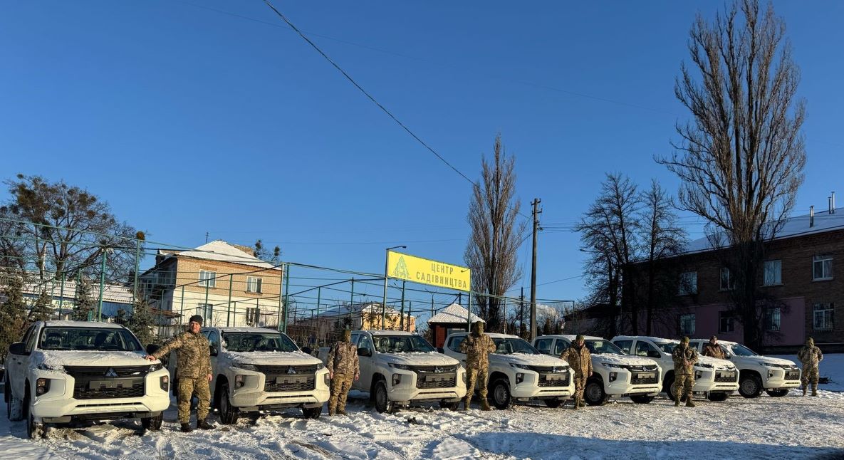 412 полк безпілотних систем отримав від «АТБ» сім нових автівок