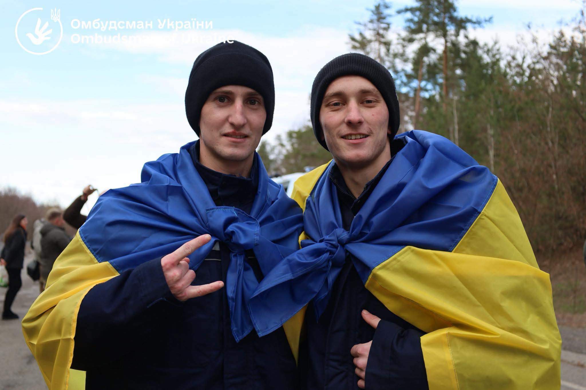 Стало відомо, що з полону також повернулися захисники Ігор Король та Віталій Федорів з Богородчанської громади