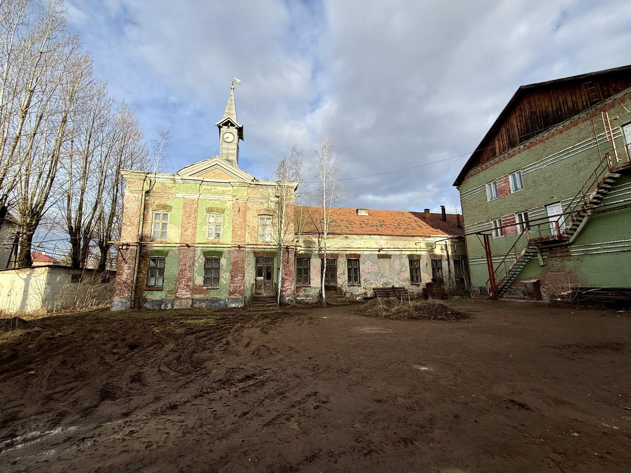 У Калуші хочуть створити свій "Промприлад" на промисловій ратуші (ФОТО)