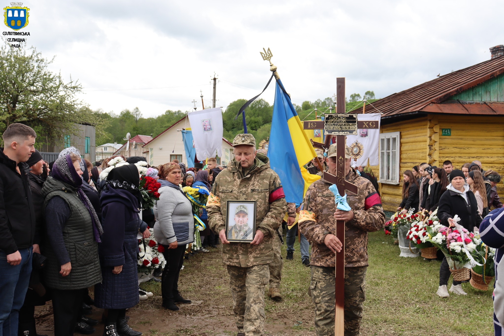 На Франківщині попрощалися з полеглим захисником Віктором Цюпаком (ФОТО)