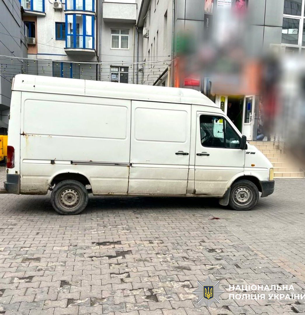Жінка, яку вихідними авто переїхало на Південному Бульварі, померла у лікарні, – поліція (ФОТОФАКТ)