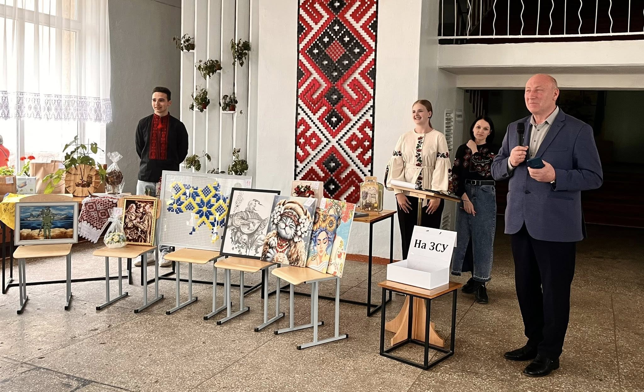 У Бурштині на ярмарку та аукціоні зібрали понад 250 тисяч гривень для 71 єгерської бригади