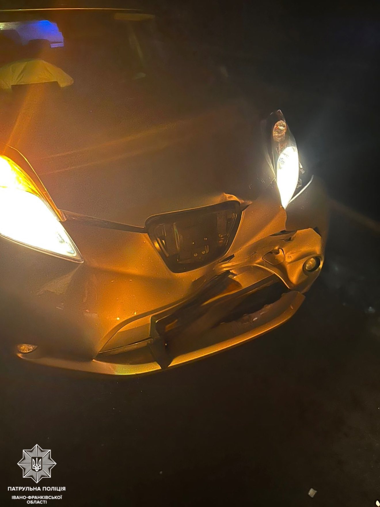 У Франківську, ймовірно, п’яний водій врізався в авто (ФОТО)
