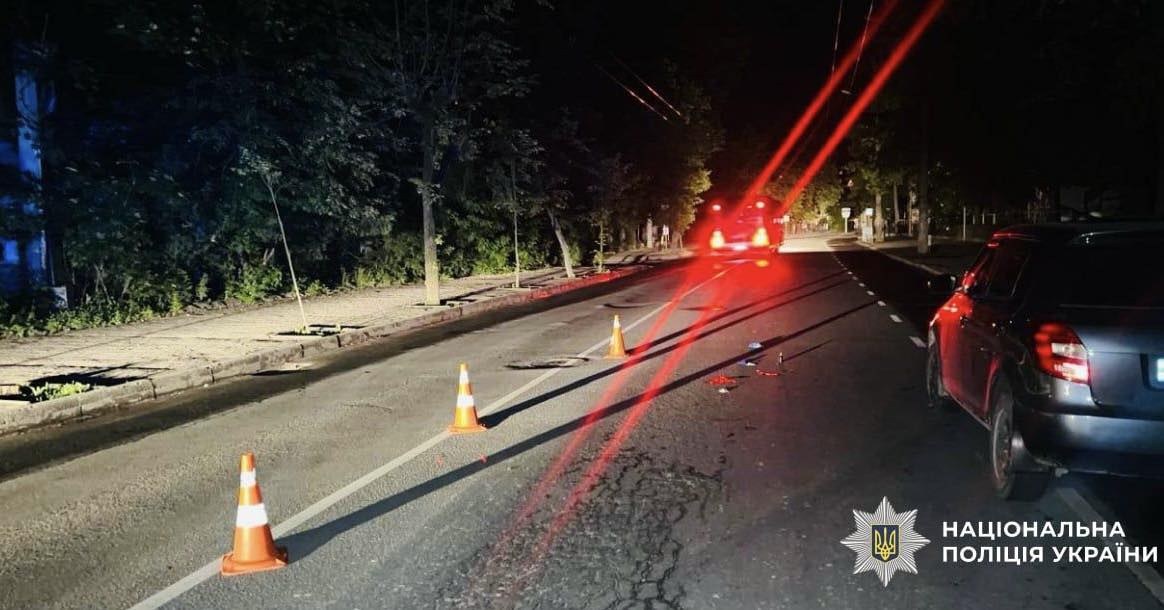 На Василіянок водій збив франківця, який переходив дорогу поза пішохідним (ФОТОФАКТ)