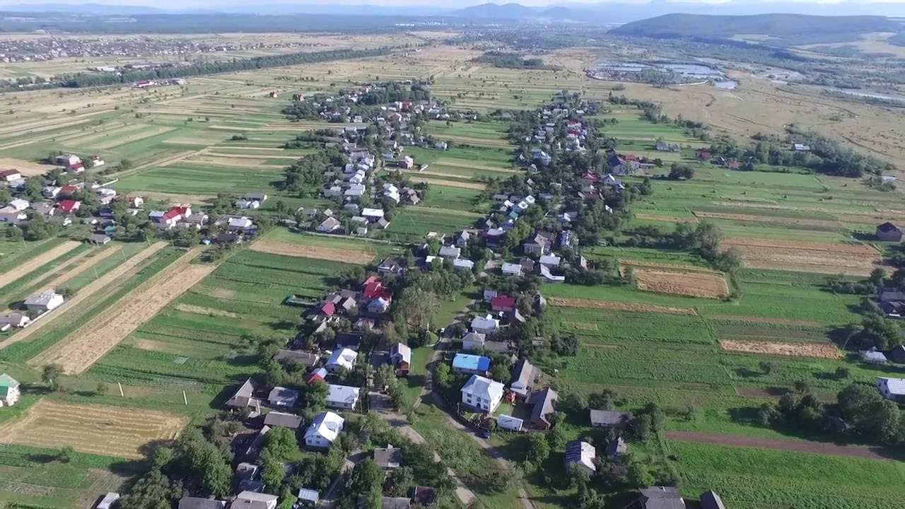 У селі на Надвірнянщині хочуть за понад 10 мільйонів відновити берег річки, який пошкодила повінь у 2020 році
