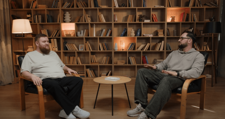 “Степан Бандера і Роман Шухевич – це великі борці за незалежність”: Володимир Жогло про схуднення, ставлення до Притули та історичних постатей