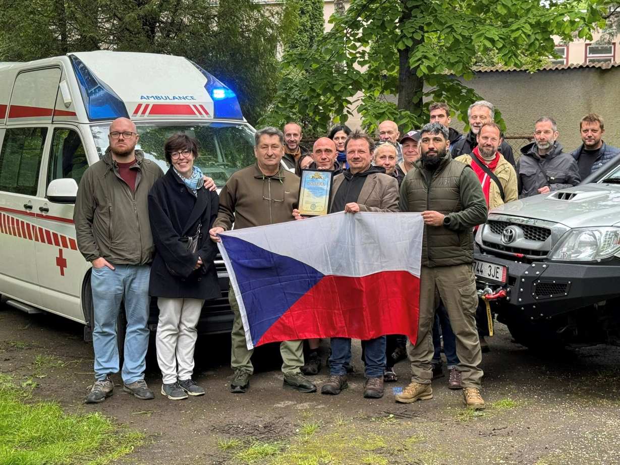 Франківська лікарня отримала “швидку” та обладнання на понад 8 мільйонів гривень