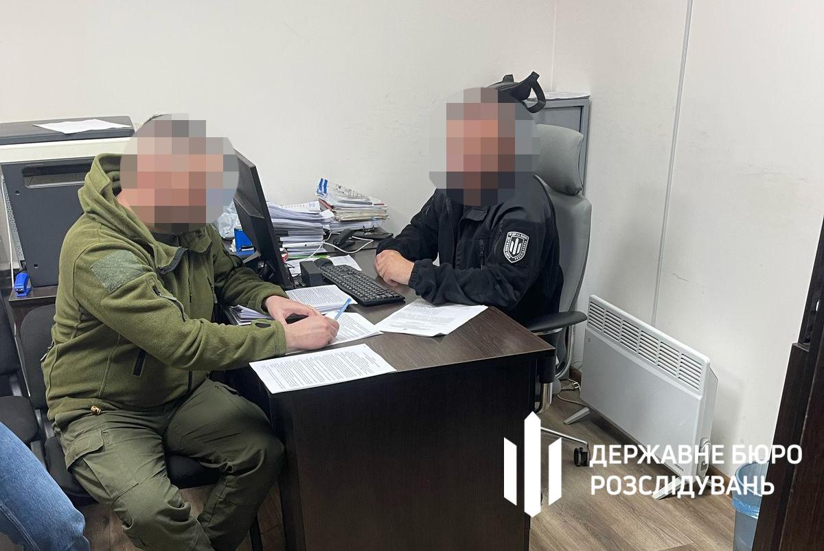 Солдат із Франківська понад рік не з’являвся на службу, але отримав 650 000 гривень виплат — ДБР