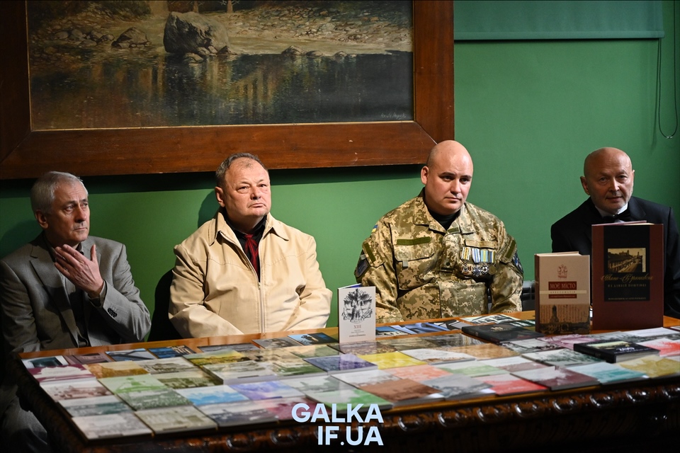 Франківськ на кожній сторінці: серія книг «Моє місто» встановила національний рекорд (ФОТО)
