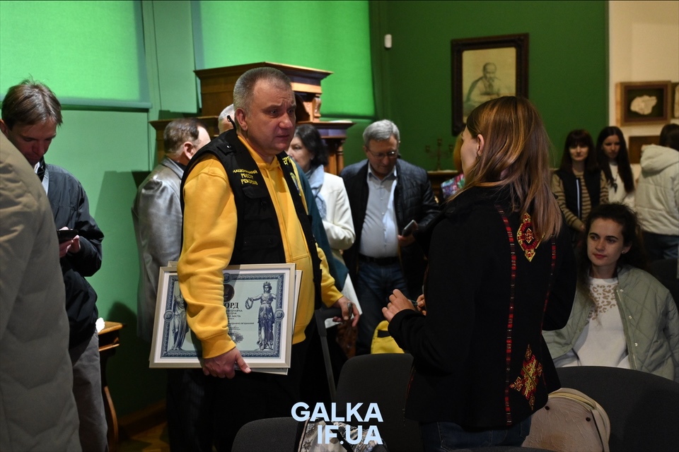 Франківськ на кожній сторінці: серія книг «Моє місто» встановила національний рекорд (ФОТО)