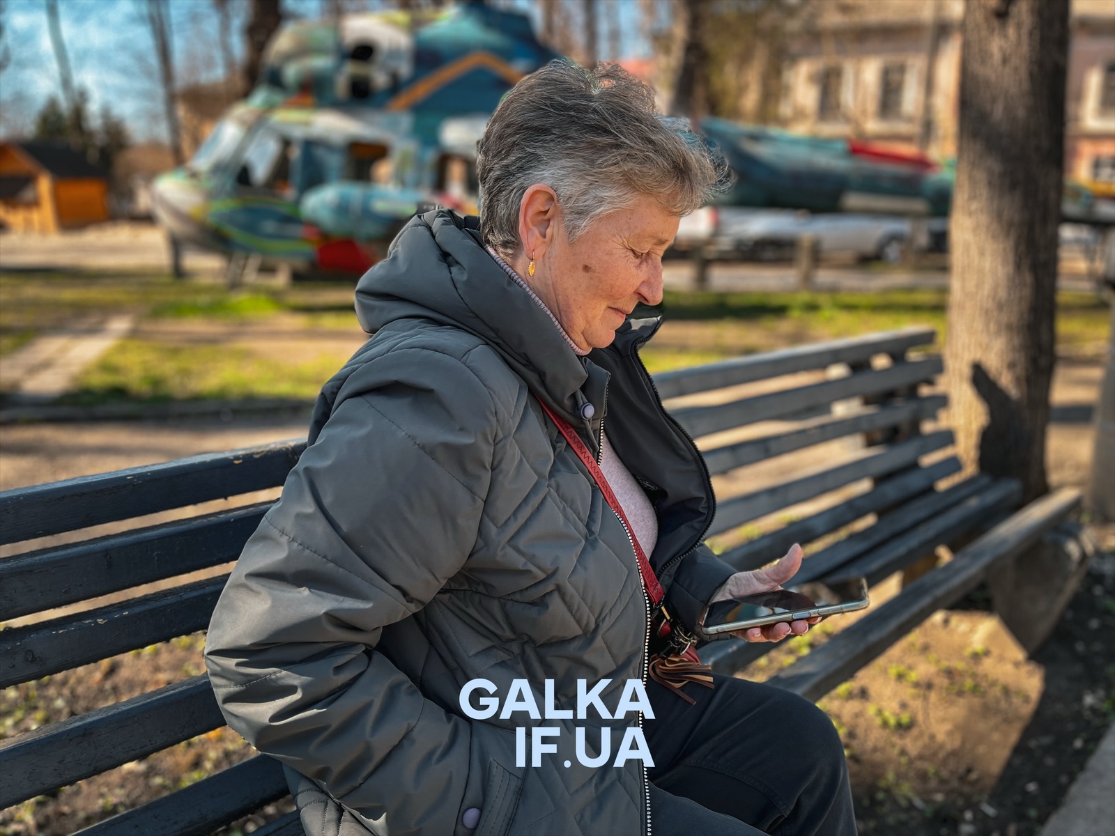 “Мама, не переживай, все буде добре”:  Антоніна шукає і чекає сина з фронту додому
