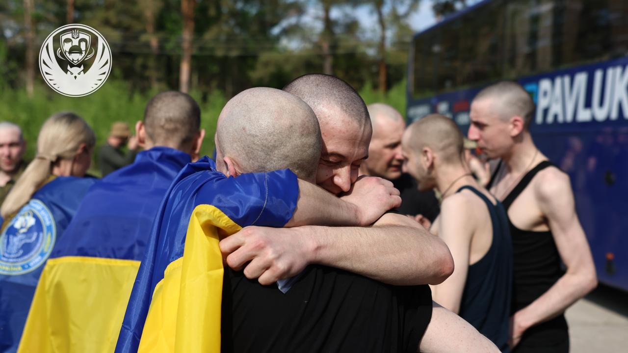 З російського полону повернулися 390 українців: військові та цивільні (ФОТО)