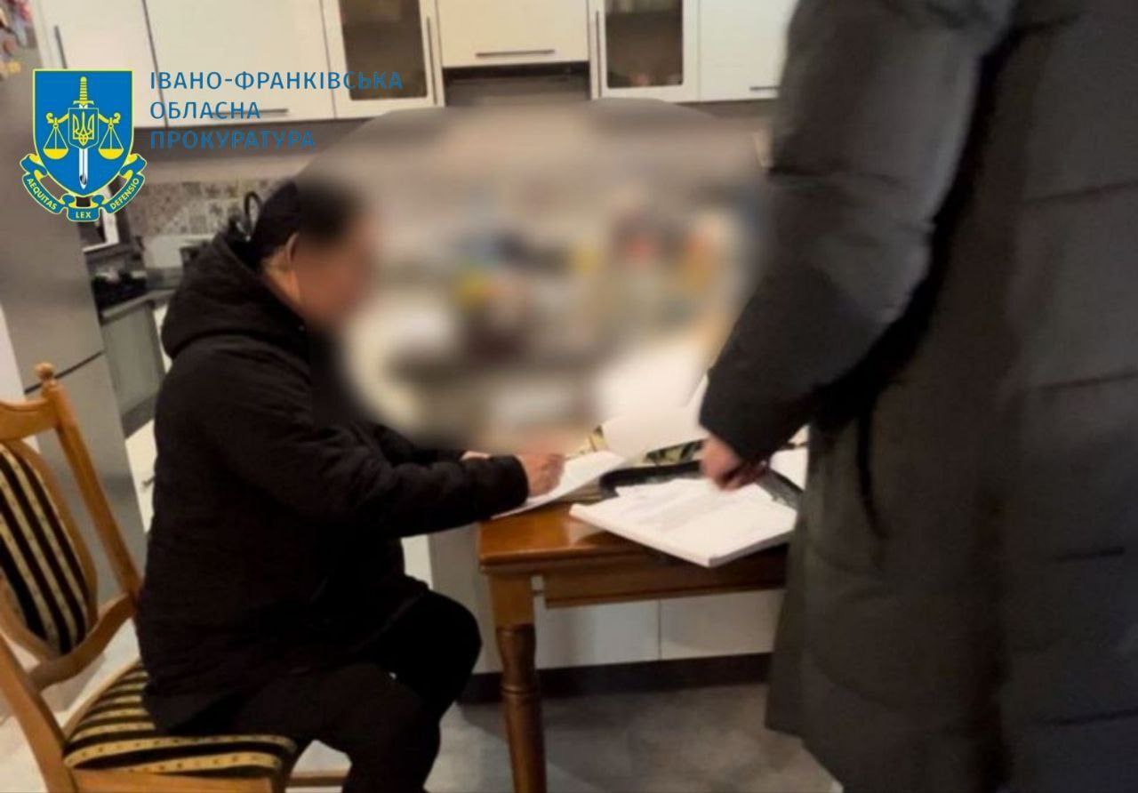 На Прикарпатті судитимуть шахрайку, яка видурила у клієнтів майже 50 мільйонів гривень (ФОТОФАКТ)