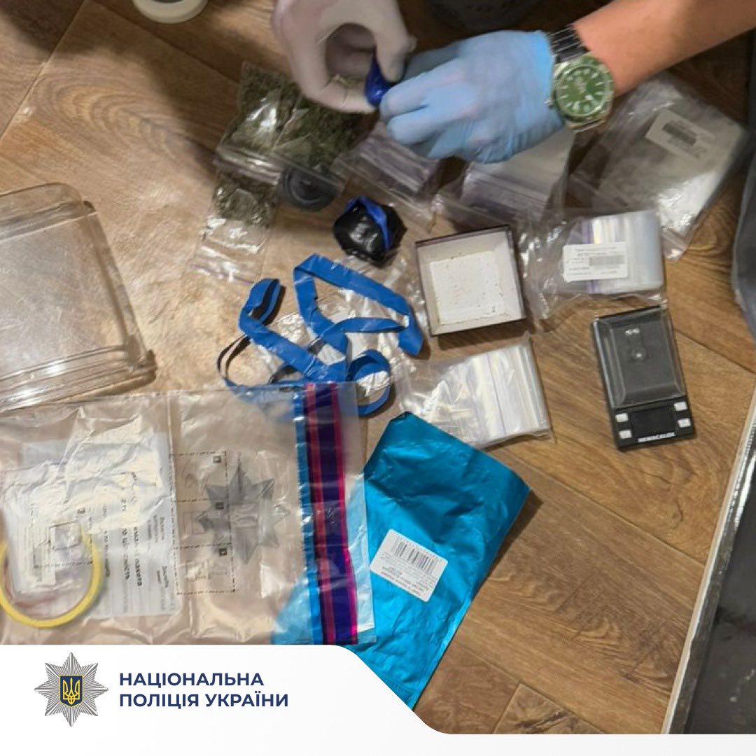 У Франківську арештували 25-річного чоловіка за підозрою в наркозбуті